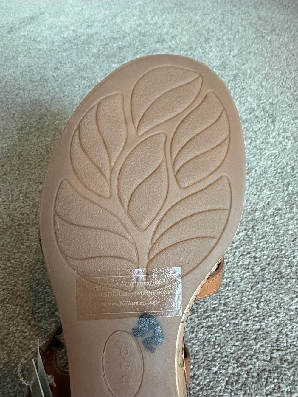 b.o.c. Tan Strappy Cork-Style Wedge Sandals women’s size 10